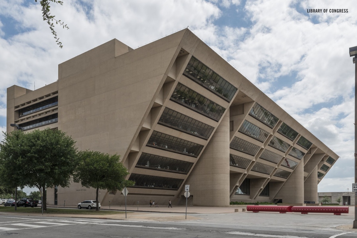 Dallas City Hall, the I.M. Pei-designed building